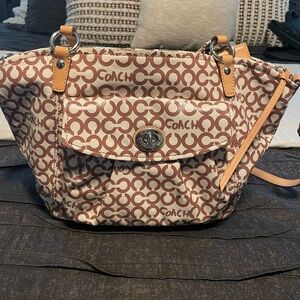 Coach bag light brown and off white